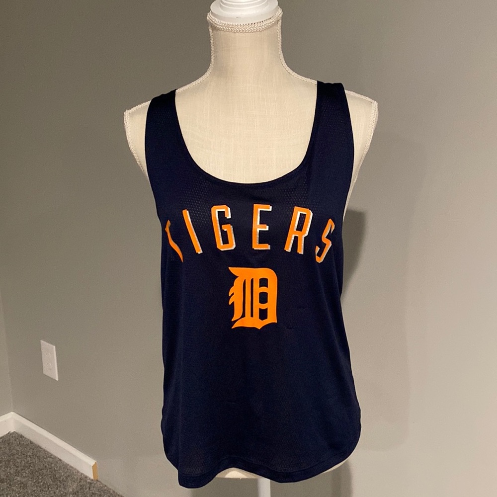 PINK - VS 5th & Ocean Detroit Tigers Muscle Tank Size: Medium